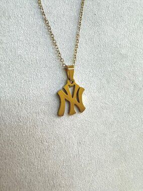New York Yankees Necklace - Gold Plated - 18" Dainty Chain + 2" EXT -  Y2K